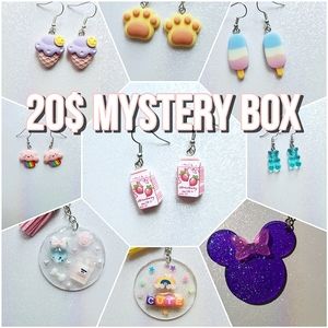 20$ Mystery box (Handmade Acssories)